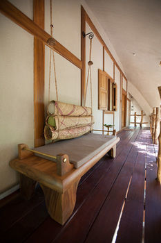 Uga Chena Huts – Resort